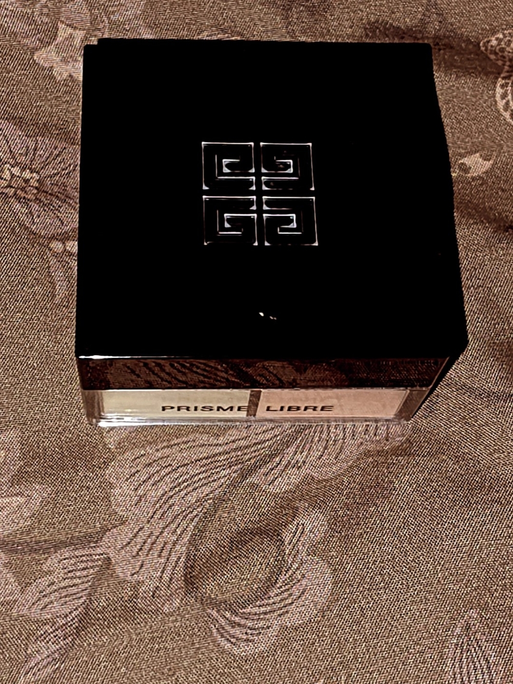 Givenchy Prisme Libre Setting Powder - Black & Beige
